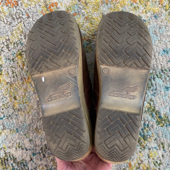 Dansko Professional Clogs. Sz 39 - Picture 6 of 9